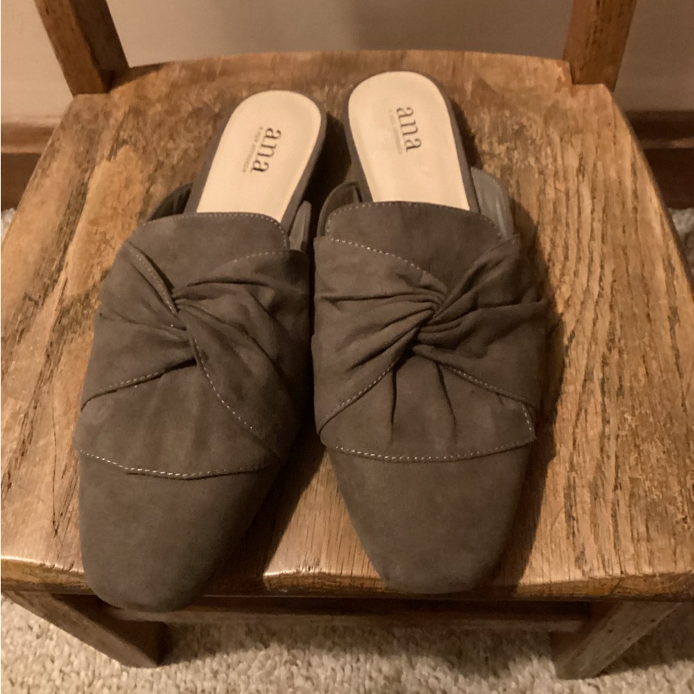 a.n.a Women’s Shadow Flats Slip-on Shoes